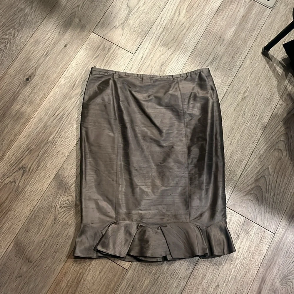 Armani Collezioni excellent no